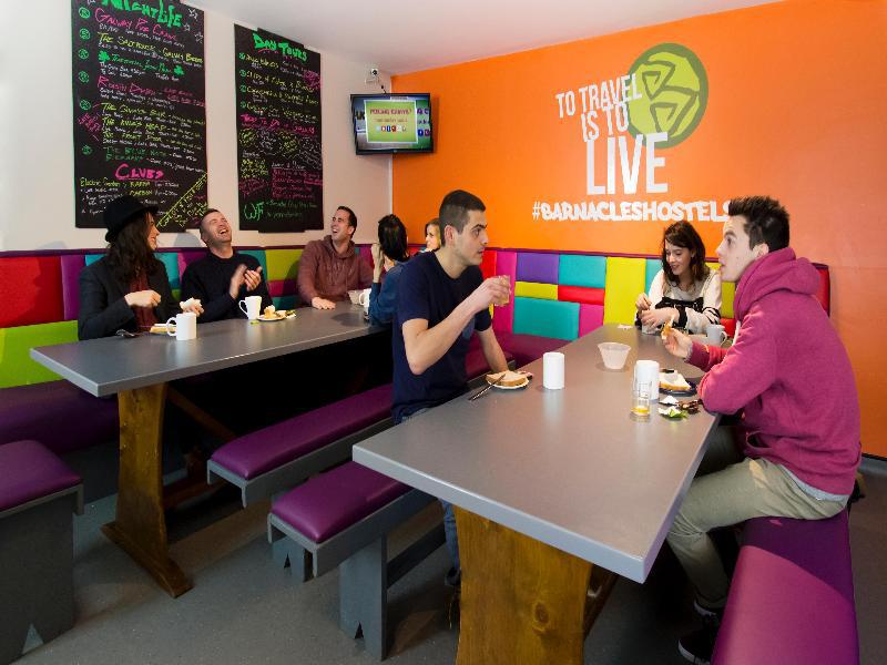 Snoozles Quay Street Tourist Hostel Galway Esterno foto