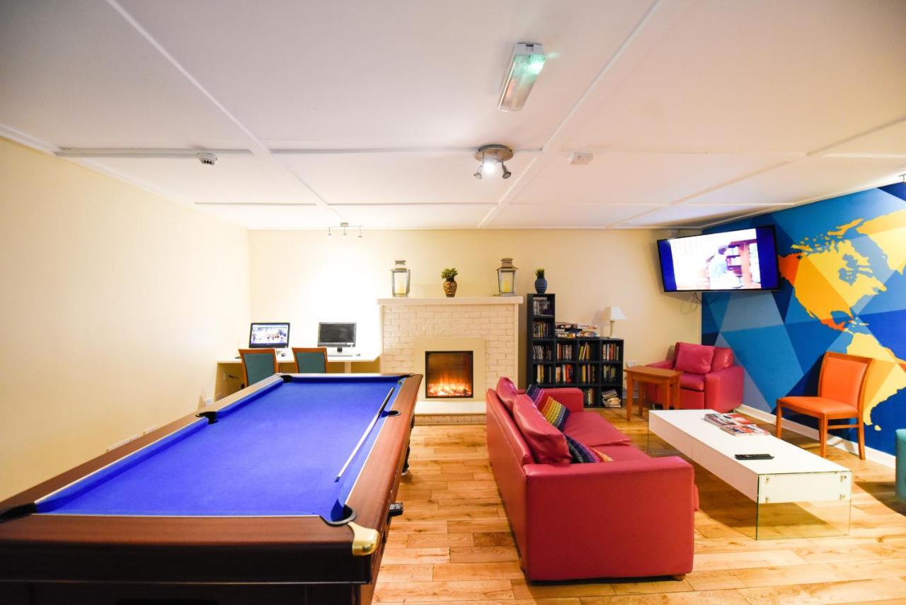 Snoozles Quay Street Tourist Hostel Galway Esterno foto